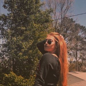 Meet your Posher, Alissa